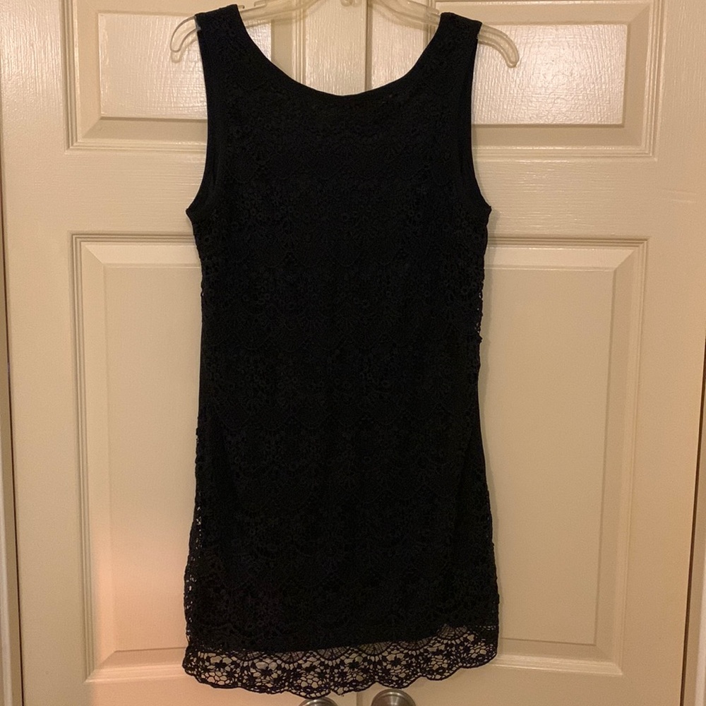 Perfect Summer Date night! Lacey Little Black Dress size L Forever 21